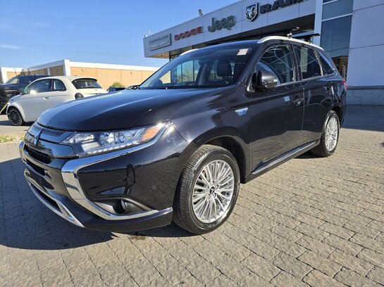 MITSUBISHI OUTLANDER SEL/LE/GT 2022 2022 Noir MITSUBISHI OUTLANDER SEL/LE/GT 2022 2022 Noir