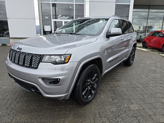 2020 JEEP GRAND CHEROKEE LAR/ALT 2020 Grey 2020 JEEP GRAND CHEROKEE LAR/ALT 2020 Grey